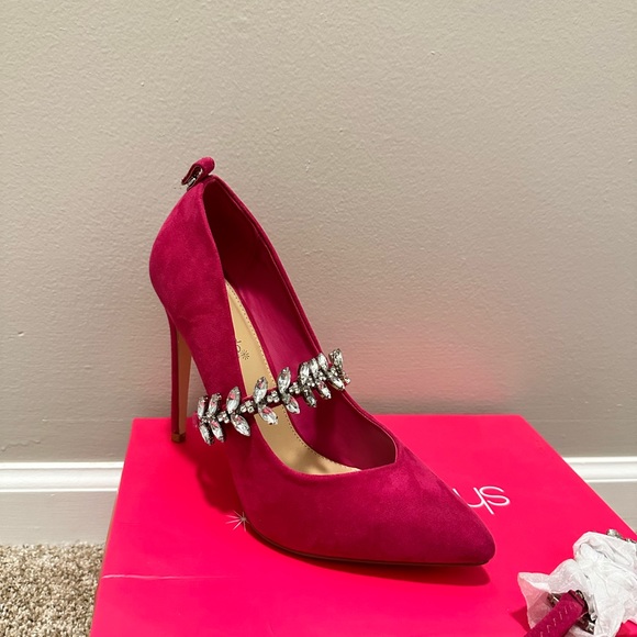 Brand new fuchsia high heels with optional gem strap. - Picture 5 of 8